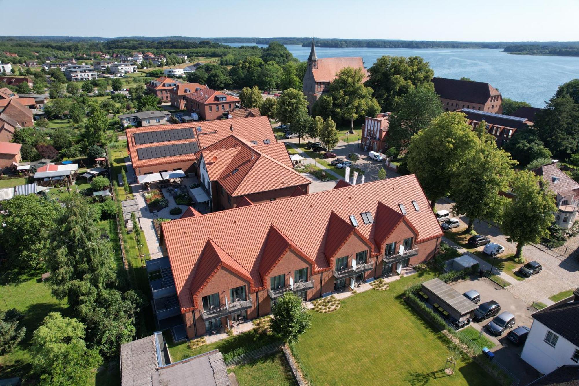 Seehotel Zarrentin Zarrentin am Schaalsee Экстерьер фото